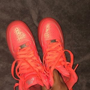 hot pink scaled air force 1s !!